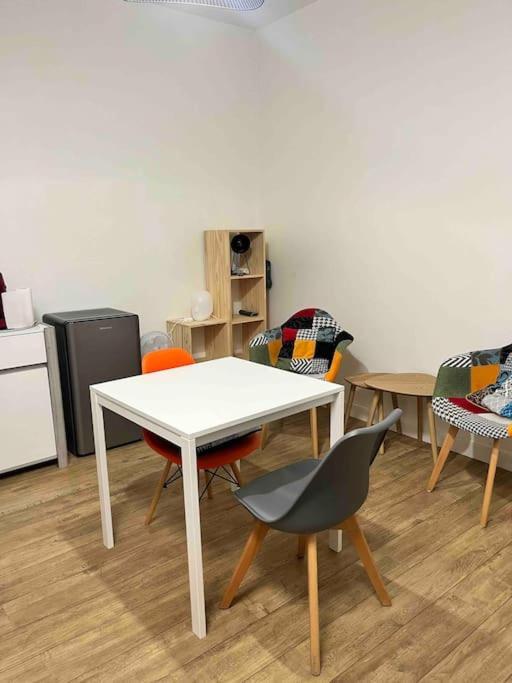 2 Room Flat Тулуза Екстериор снимка